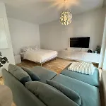شقة Modern Flat In